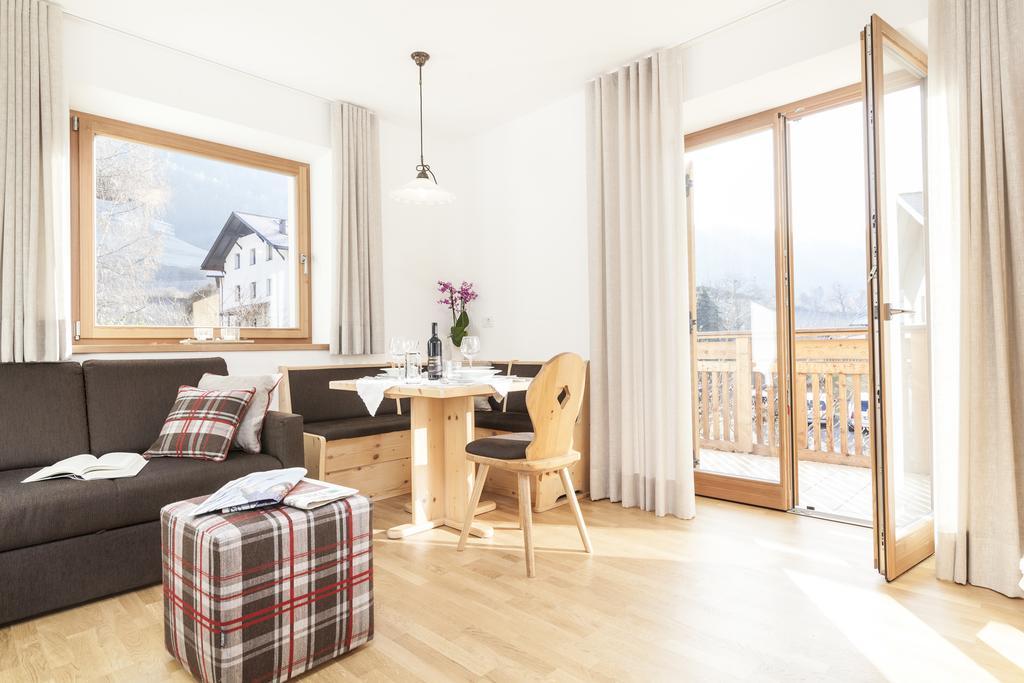 Der Mittermoar Lägenhet Brixen Rum bild
